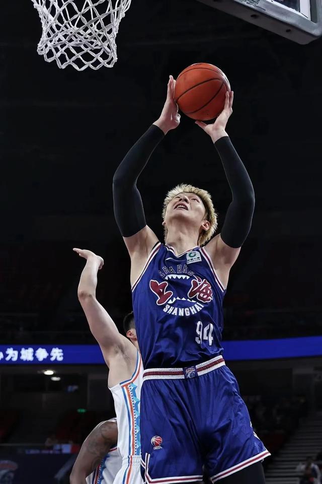 福建男篮势不可挡,展现强大实力(福建男篮有什么消息) 福建男篮势不可挡,展现强大实力(福建男篮有什么消息)